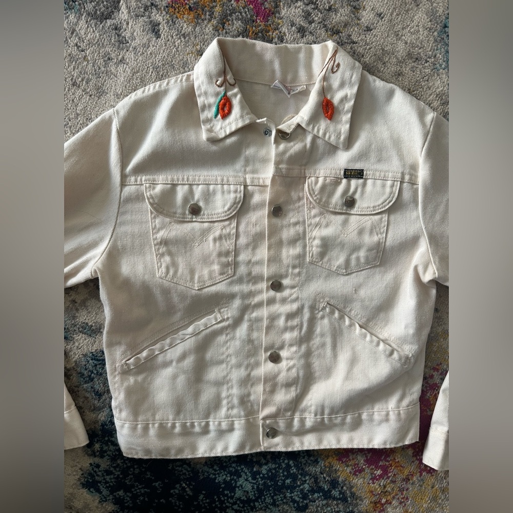 Vintage Embroidered Maverick Tan Denim Jacket Made in USA Unique One of a Kind S - Picture 3 of 8